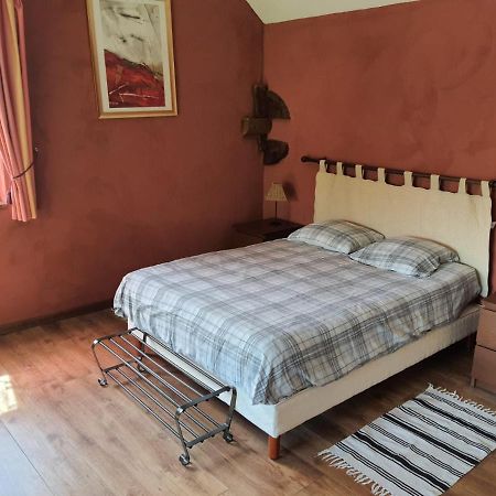 La Parenthese Bed and Breakfast Saint-Genix-sur-Guiers Exteriör bild