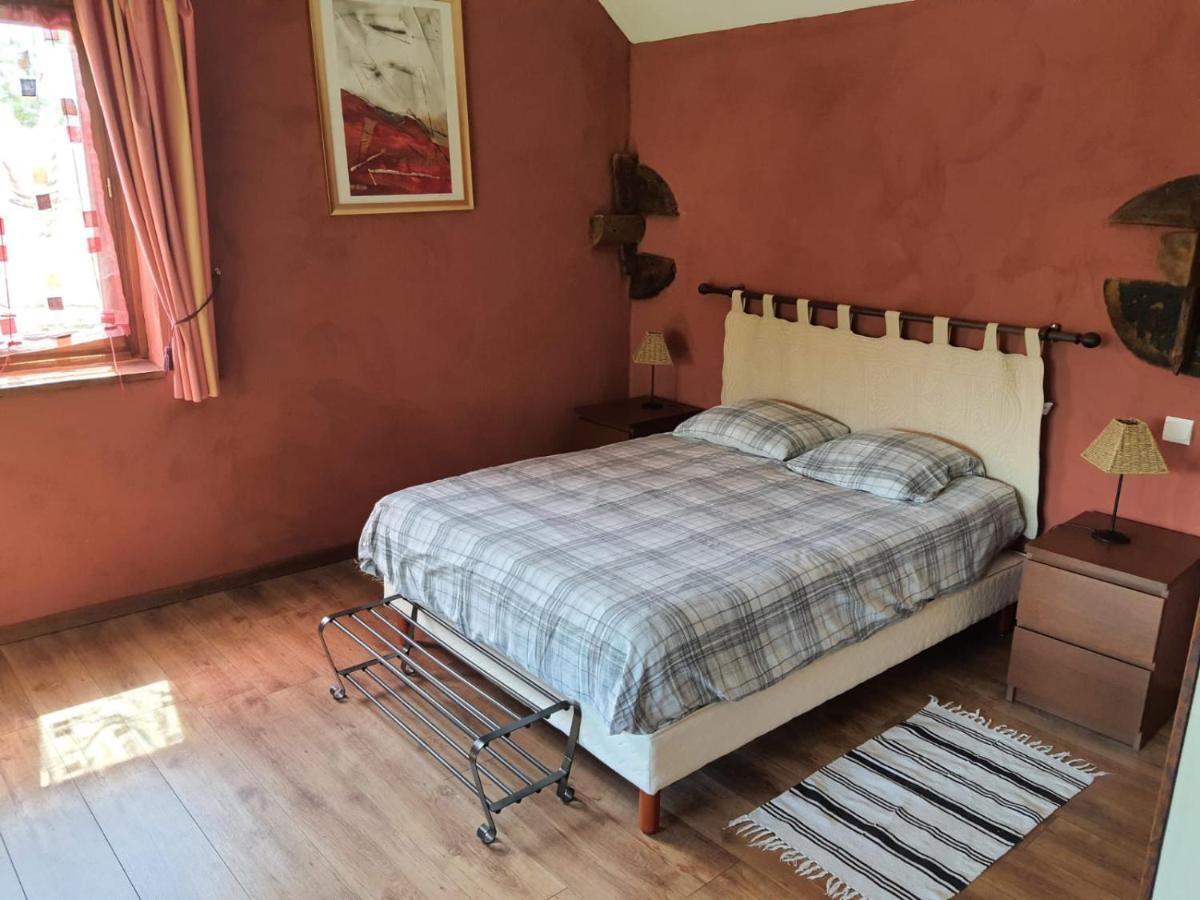 La Parenthese Bed and Breakfast Saint-Genix-sur-Guiers Exteriör bild