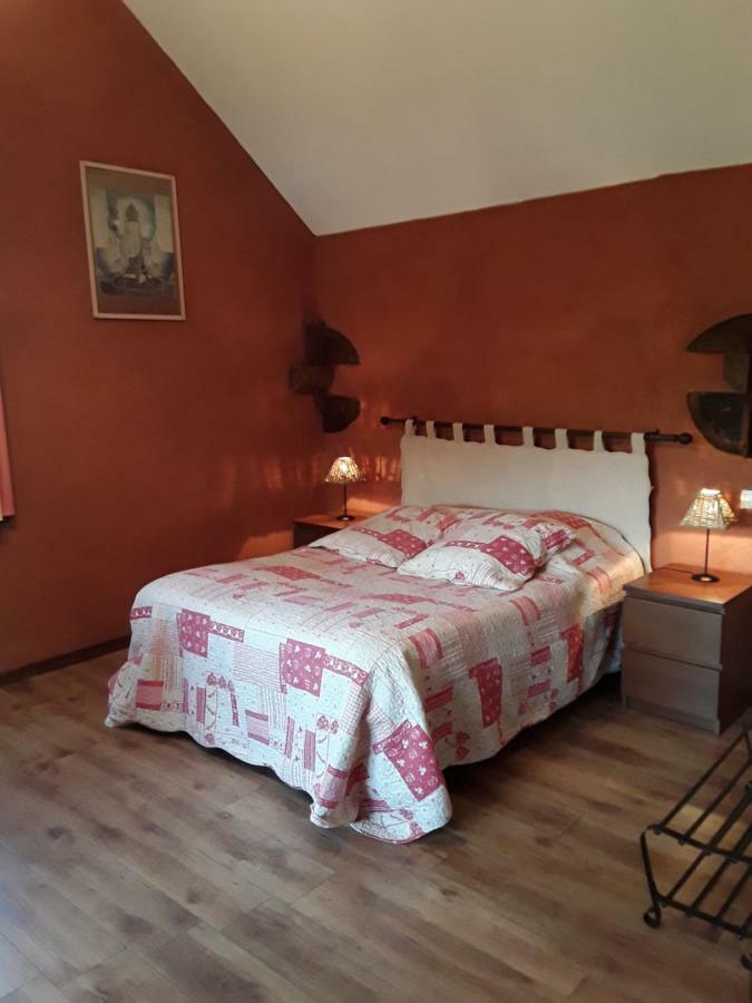 La Parenthese Bed and Breakfast Saint-Genix-sur-Guiers Exteriör bild