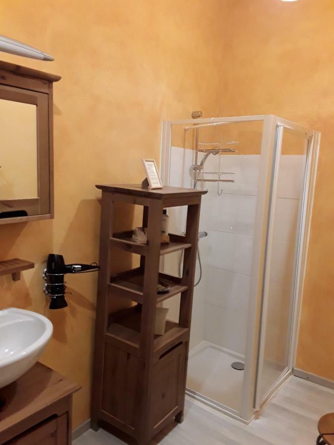 La Parenthese Bed and Breakfast Saint-Genix-sur-Guiers Exteriör bild