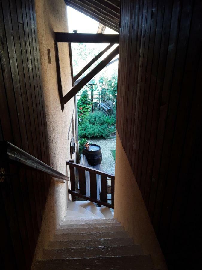 La Parenthese Bed and Breakfast Saint-Genix-sur-Guiers Exteriör bild